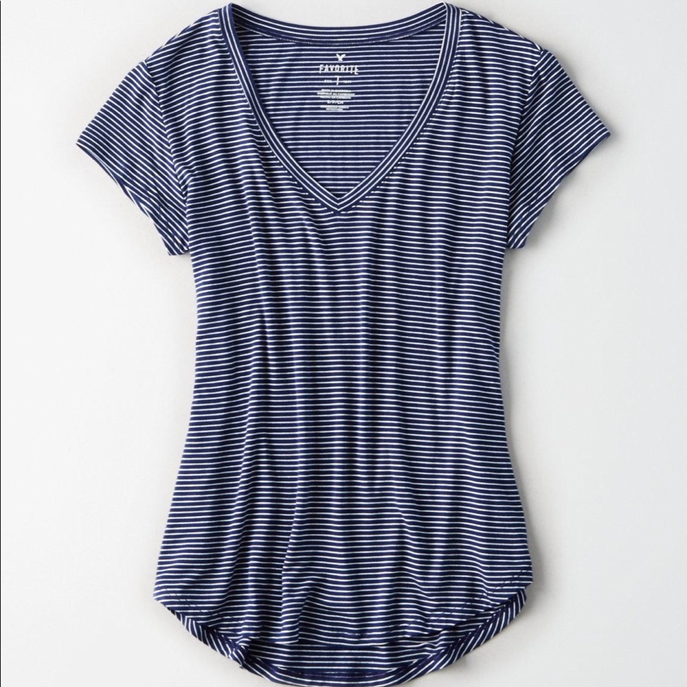American Eagle Favorite Tee